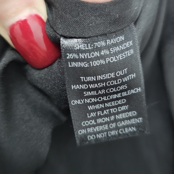 White House Black Market Black Silver Studded Pointe Pencil Skirt Size 8 - Picture 5 of 7